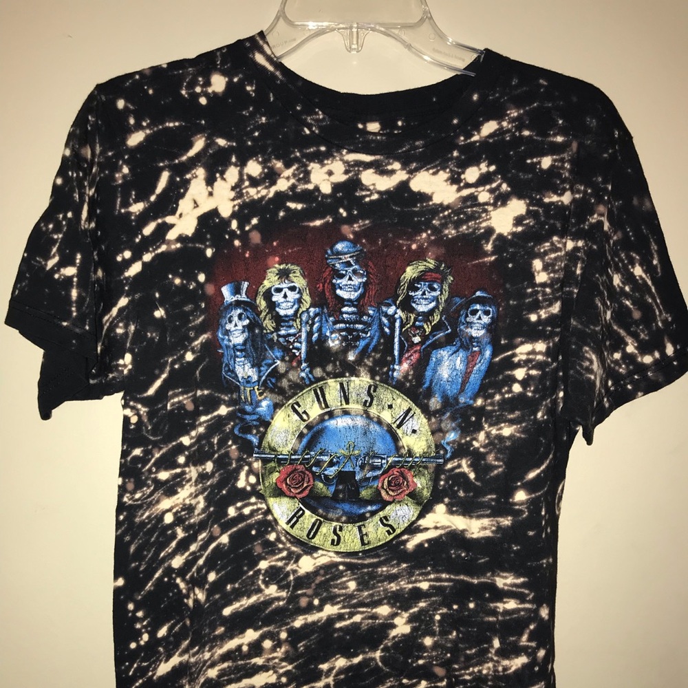 Edgy Guns N’ Roses Band Tee